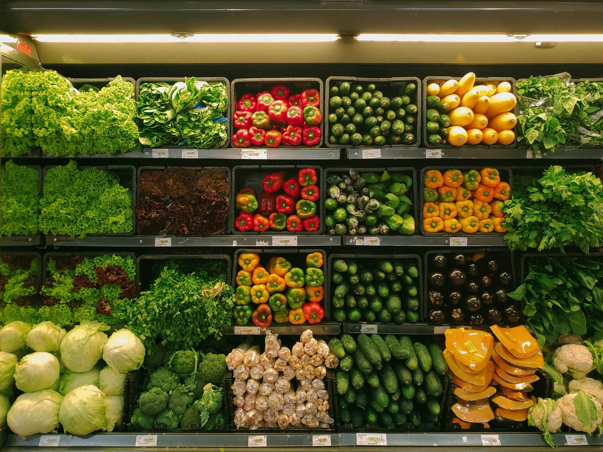 supermarket vegetable aisle